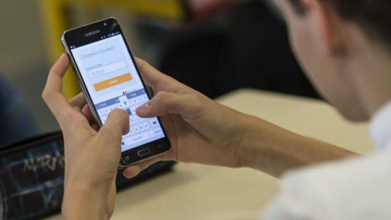 regulan_el_uso_de_telefonos_celulares_en_todas_las_instituciones_publicas_y_privadas2284384538711674409