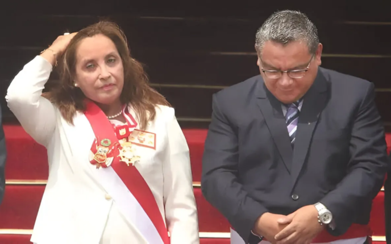 martin-vizcarra-afirma-que-santivanez-es-el-presidente-de-la-republica