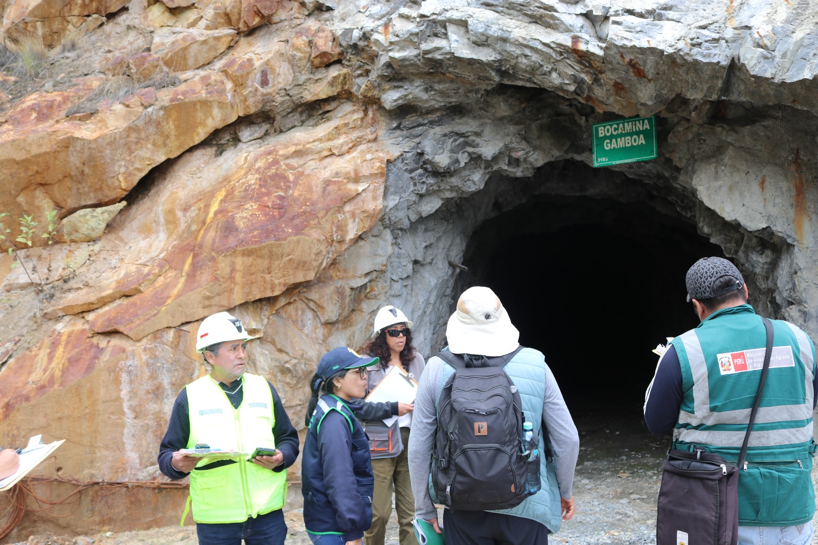 579898562_1449692990493326_4926925130988330032_n