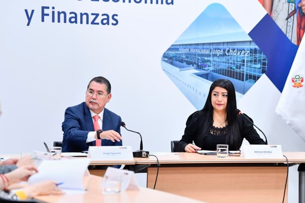 Titulares-del-Minedu-y-del-MEF