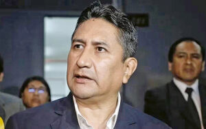 Valdimir-Cerron-Revista-Caretas-2714