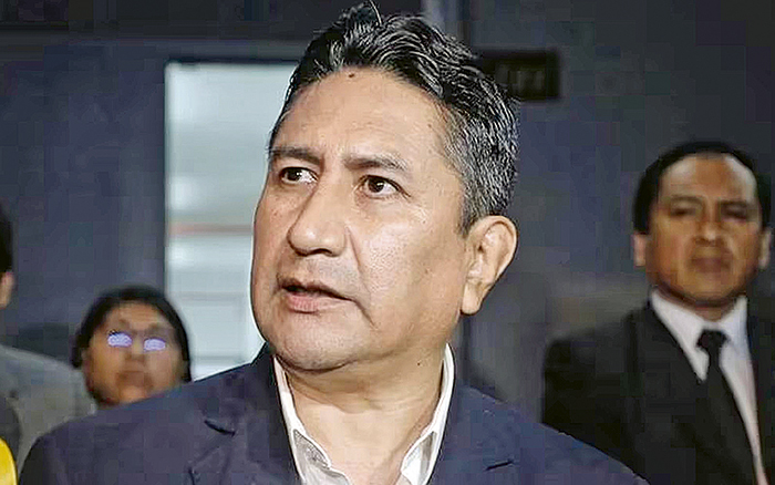 Valdimir-Cerron-Revista-Caretas-2714